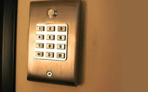 Hallandale Locksmith Service Hallandale, FL 954-744-7059 - commercial-locksmith-services