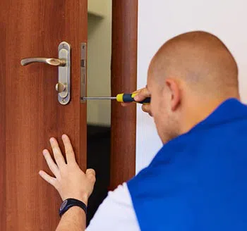 Hallandale Locksmith Service Hallandale, FL 954-744-7059 - rekey-locks-commercial